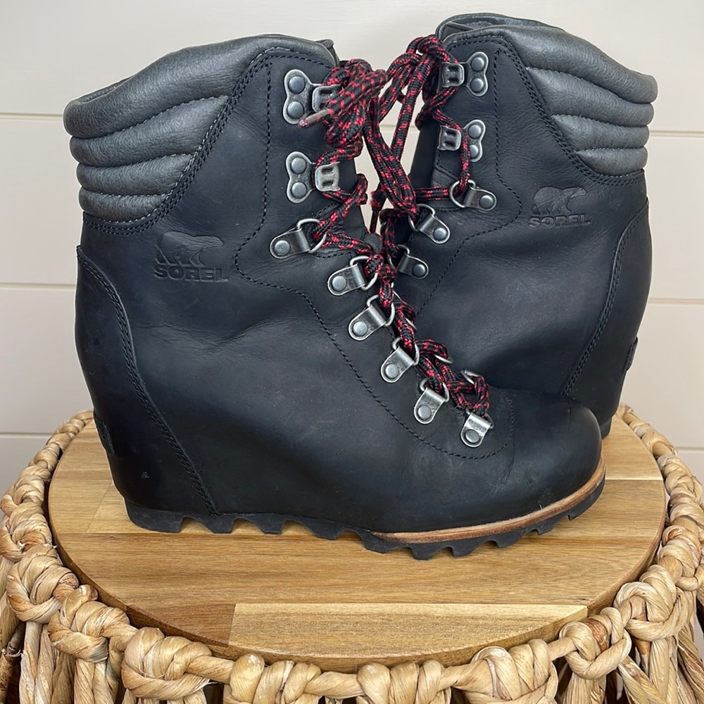 Sorel Black Leather Wedge Boots
